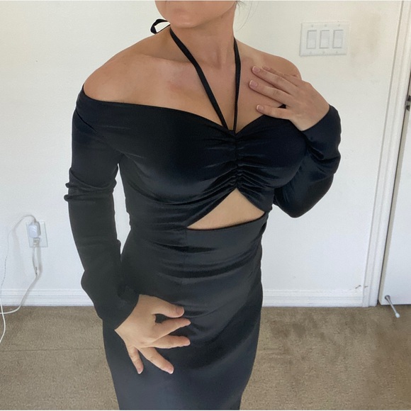 Dolce & Gabbana body con long sleeve off shoulder size 40 - Picture 9 of 13